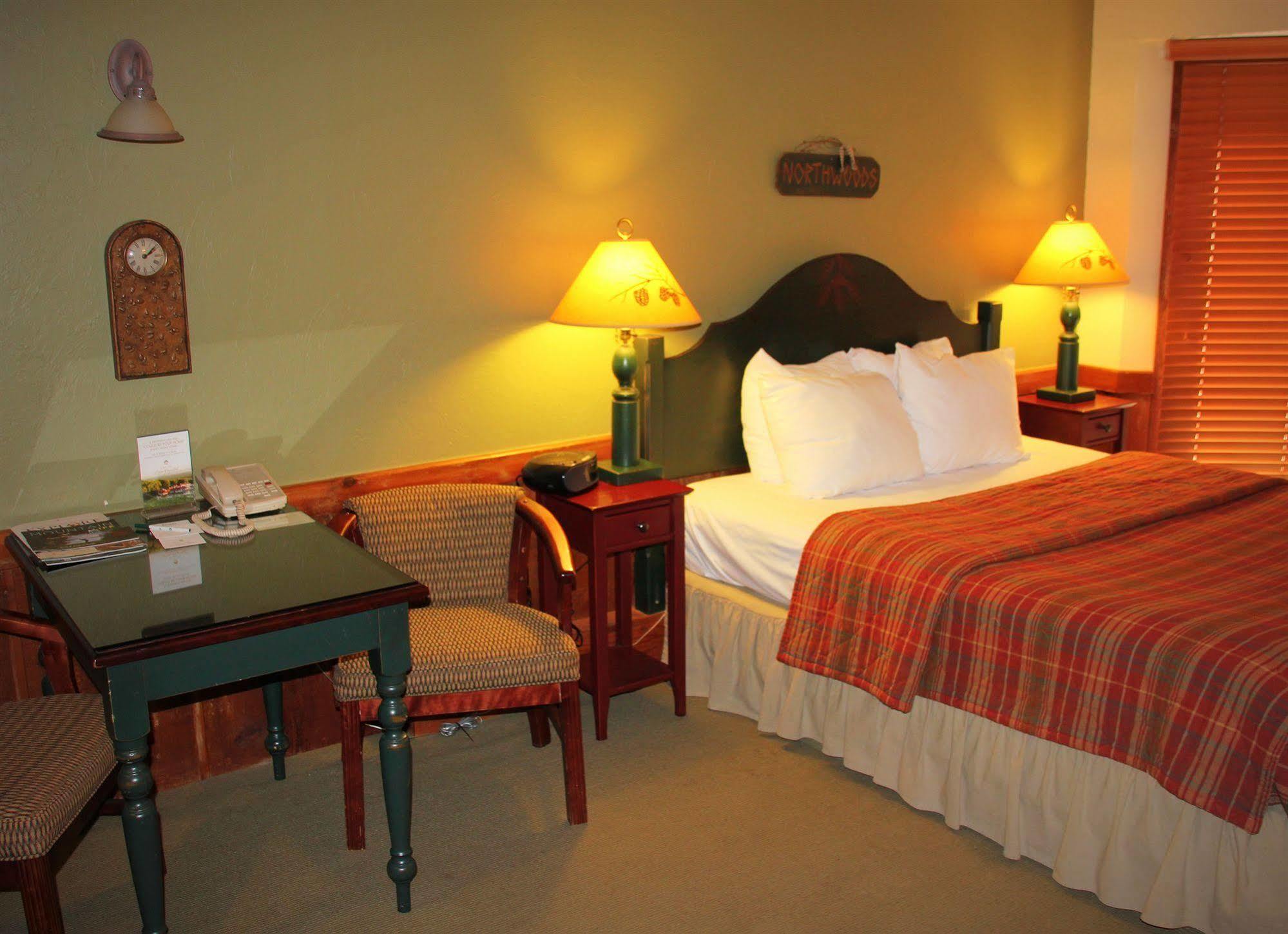 Crystal Mountain Hotel Thompsonville Eksteriør billede