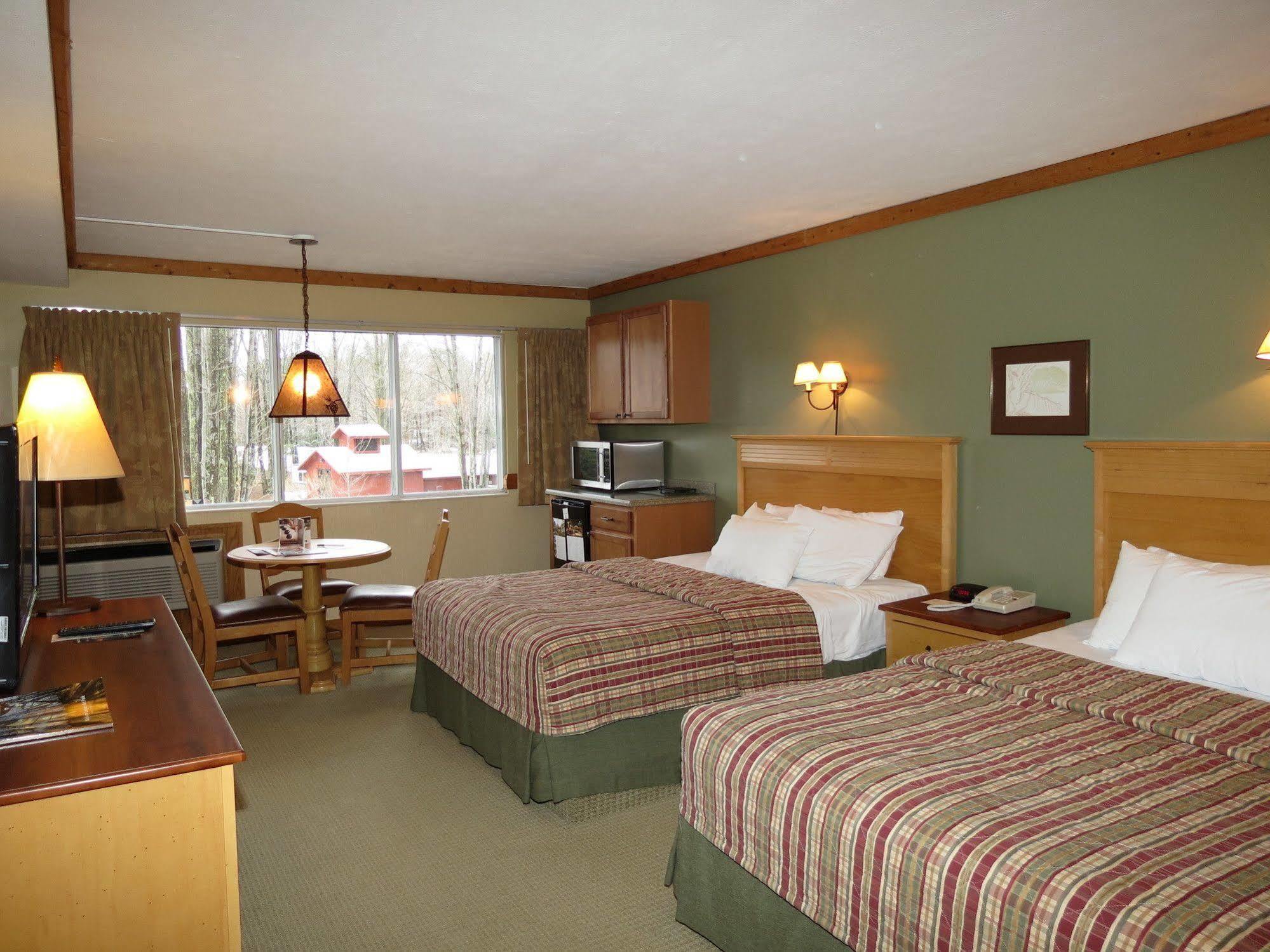Crystal Mountain Hotel Thompsonville Eksteriør billede