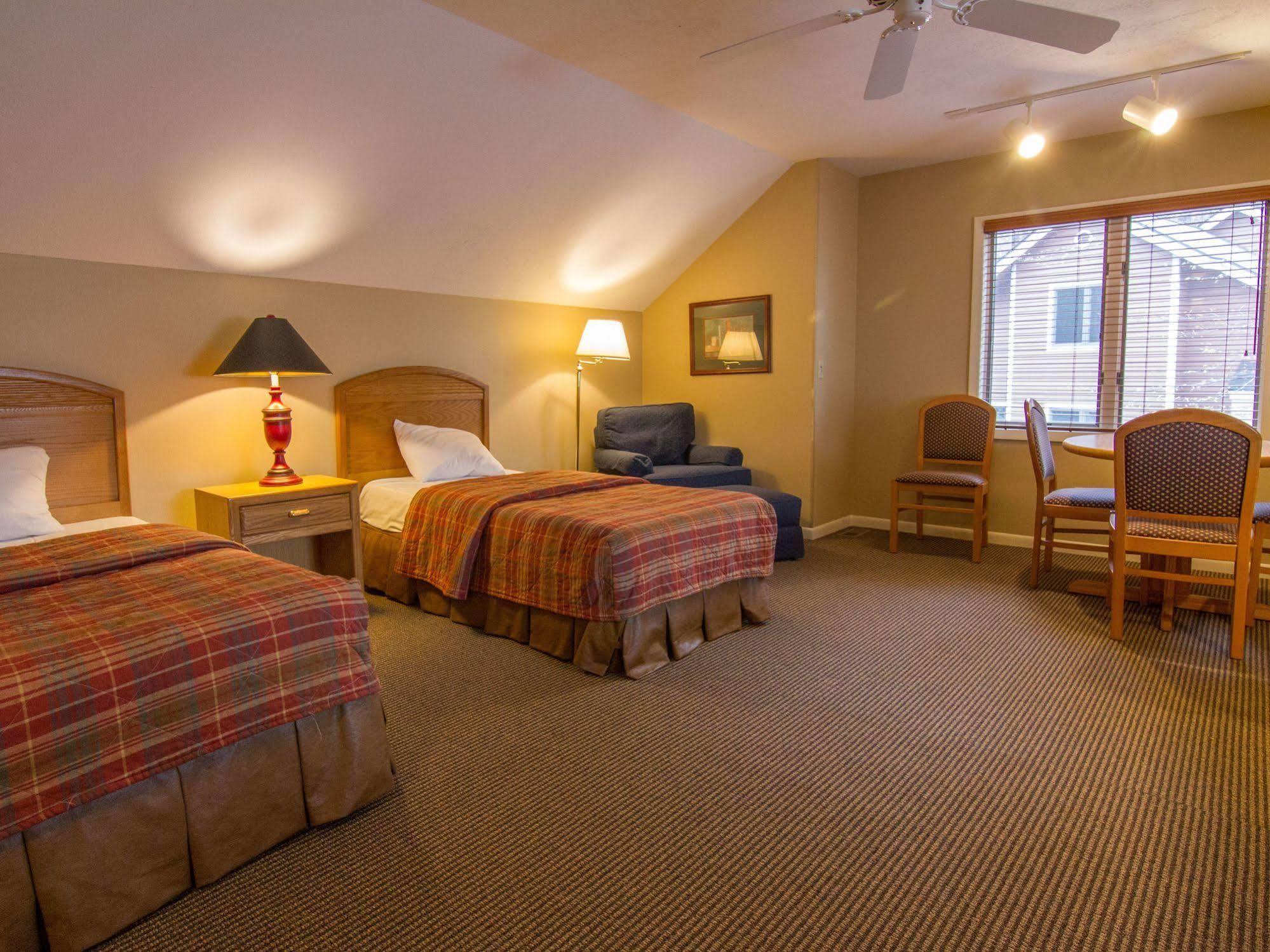 Crystal Mountain Hotel Thompsonville Eksteriør billede